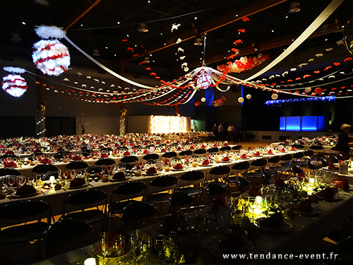 Animation soirée d'entreprise CSE arbre de Noêl, soirée de fin d'année Manche Calvados Orne salle Saint Jame Espace le Conquérant